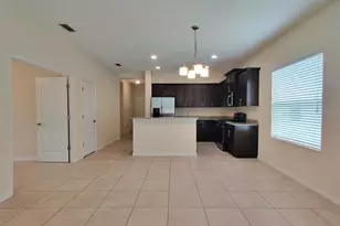 12256 Longview Lake Cir, Bradenton, FL 34211 - Photo 10