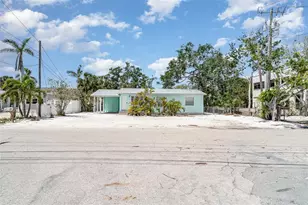 5026 Calle Minorga, Sarasota, FL 34242 - Photo 1