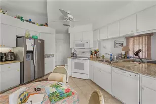 184 Mark Twain Ln, Rotonda West, FL 33947 - Photo 8