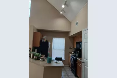 5581 Rosehill Road # 203, Sarasota, FL 34233 - Photo 10