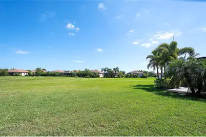 10221 Loch Lomond Drive, Bradenton, FL 34211 - Photo 24