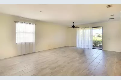 10221 Loch Lomond Drive, Bradenton, FL 34211 - Photo 8