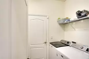 10221 Loch Lomond Dr, Bradenton, FL 34211 - Photo 22