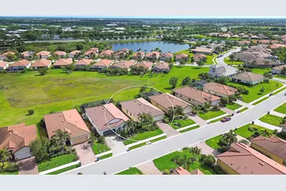 10221 Loch Lomond Drive, Bradenton, FL 34211 - Photo 4