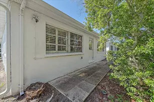 597 Spanish Dr N, Longboat Key, FL 34228 - Photo 26