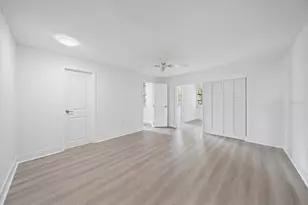 597 Spanish Dr N, Longboat Key, FL 34228 - Photo 14