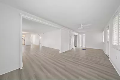 597 Spanish Drive N #12, Longboat Key, FL 34228 - Photo 22