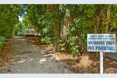 597 Spanish Drive N #12, Longboat Key, FL 34228 - Photo 34