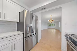 597 Spanish Dr N, Longboat Key, FL 34228 - Photo 10