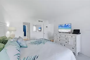 2110 Benjamin Franklin Dr, Sarasota, FL 34236 - Photo 24
