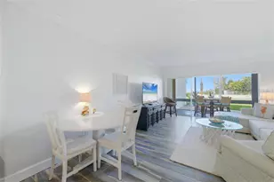 2110 Benjamin Franklin Dr, Sarasota, FL 34236 - Photo 14