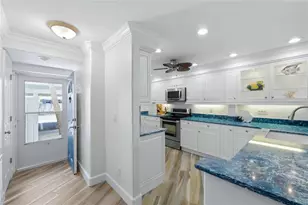 2110 Benjamin Franklin Dr, Sarasota, FL 34236 - Photo 18