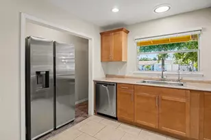 704 S Lockwood Ridge Rd, Sarasota, FL 34237 - Photo 20
