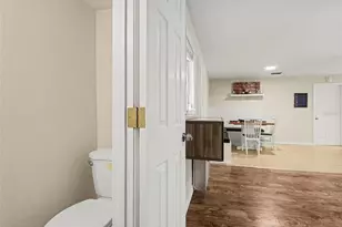704 S Lockwood Ridge Rd, Sarasota, FL 34237 - Photo 20