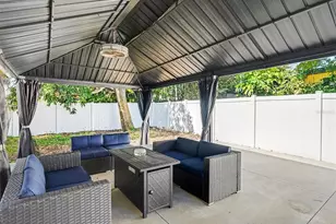 704 S Lockwood Ridge Rd, Sarasota, FL 34237 - Photo 38