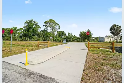 704 S Lockwood Ridge Road, Sarasota, FL 34237 - Photo 42