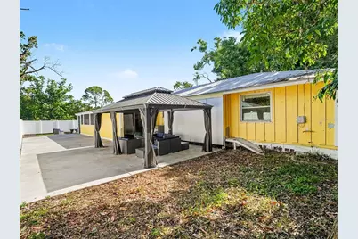 704 S Lockwood Ridge Road, Sarasota, FL 34237 - Photo 38