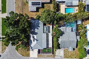 704 S Lockwood Ridge Rd, Sarasota, FL 34237 - Photo 48