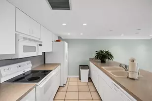 4485 Gulf Of Mexico Dr, Longboat Key, FL 34228 - Photo 36