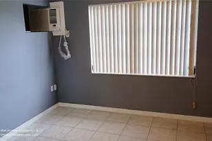 1875 Sunny Dr, Bradenton, FL 34207 - Photo 8