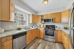 2403 Aspinwall St, Sarasota, FL 34237 - Photo 8