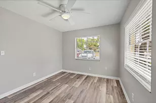 2403 Aspinwall St, Sarasota, FL 34237 - Photo 18