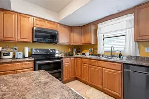 716 22nd St E, Bradenton, FL 34208 - Photo 8