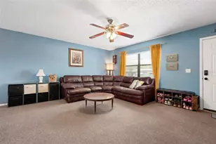 716 22nd St E, Bradenton, FL 34208 - Photo 4