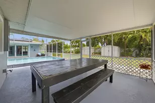 6901 17th Ln N, Saint Petersburg, FL 33702 - Photo 40