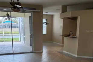 7319 38th Ct E, Sarasota, FL 34243 - Photo 12
