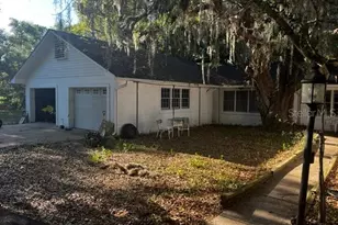 [Address not provided], Dade City, FL 33523 - Photo 2