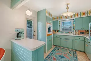2945 Upper Tangelo Dr, Sarasota, FL 34239 - Photo 8