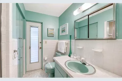 2945 Upper Tangelo Drive, Sarasota, FL 34239 - Photo 14