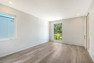 2225 Florinda St, Sarasota, FL 34231 - Photo 32