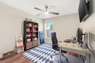 936 Zone Tailed Hawk Pl, Ruskin, FL 33570 - Photo 26