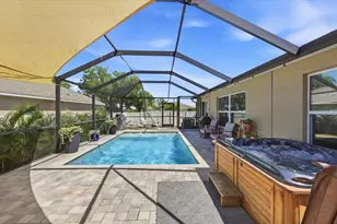 936 Zone Tailed Hawk Pl, Ruskin, FL 33570 - Photo 34
