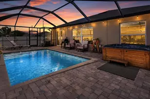 936 Zone Tailed Hawk Pl, Ruskin, FL 33570 - Photo 1