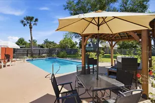 1129 Riviera St, Venice, FL 34285 - Photo 44