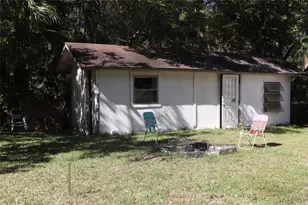 2466 Cr 401A, Lake Panasoffkee, FL 33538 - Photo 16