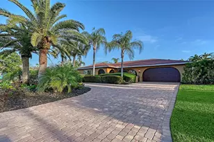7137 Westmoreland Dr, Sarasota, FL 34243 - Photo 8