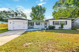 530 St Andrews Dr, Sarasota, FL 34243 - Photo 1