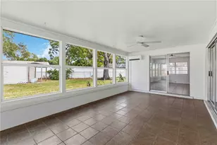 530 St Andrews Dr, Sarasota, FL 34243 - Photo 44