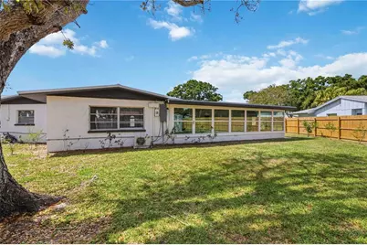 530 Saint Andrews Drive, Sarasota, FL 34243 - Photo 40
