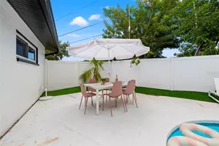 3755 Beach Dr SE, Saint Petersburg, FL 33705 - Photo 36