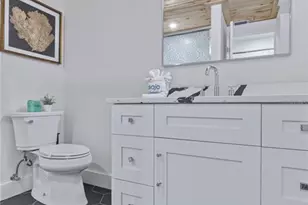 228 Gladiolus St, Anna Maria, FL 34216 - Photo 24