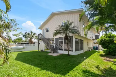 2905 Avenue C, Holmes Beach, FL 34217 - Photo 38