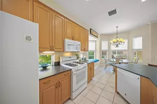 6923 Lennox Pl, University Park, FL 34201 - Photo 12
