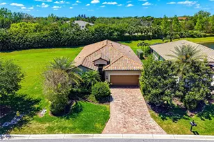 157 Wandering Wetlands Cir, Bradenton, FL 34212 - Photo 2