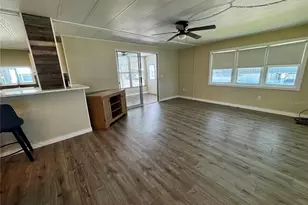 5619 Bayshore Rd, Palmetto, FL 34221 - Photo 6