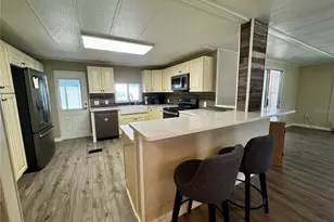 5619 Bayshore Rd, Palmetto, FL 34221 - Photo 10